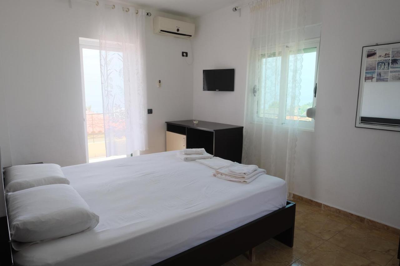 Mehilli Hotel Dhërmi Exteriér fotografie