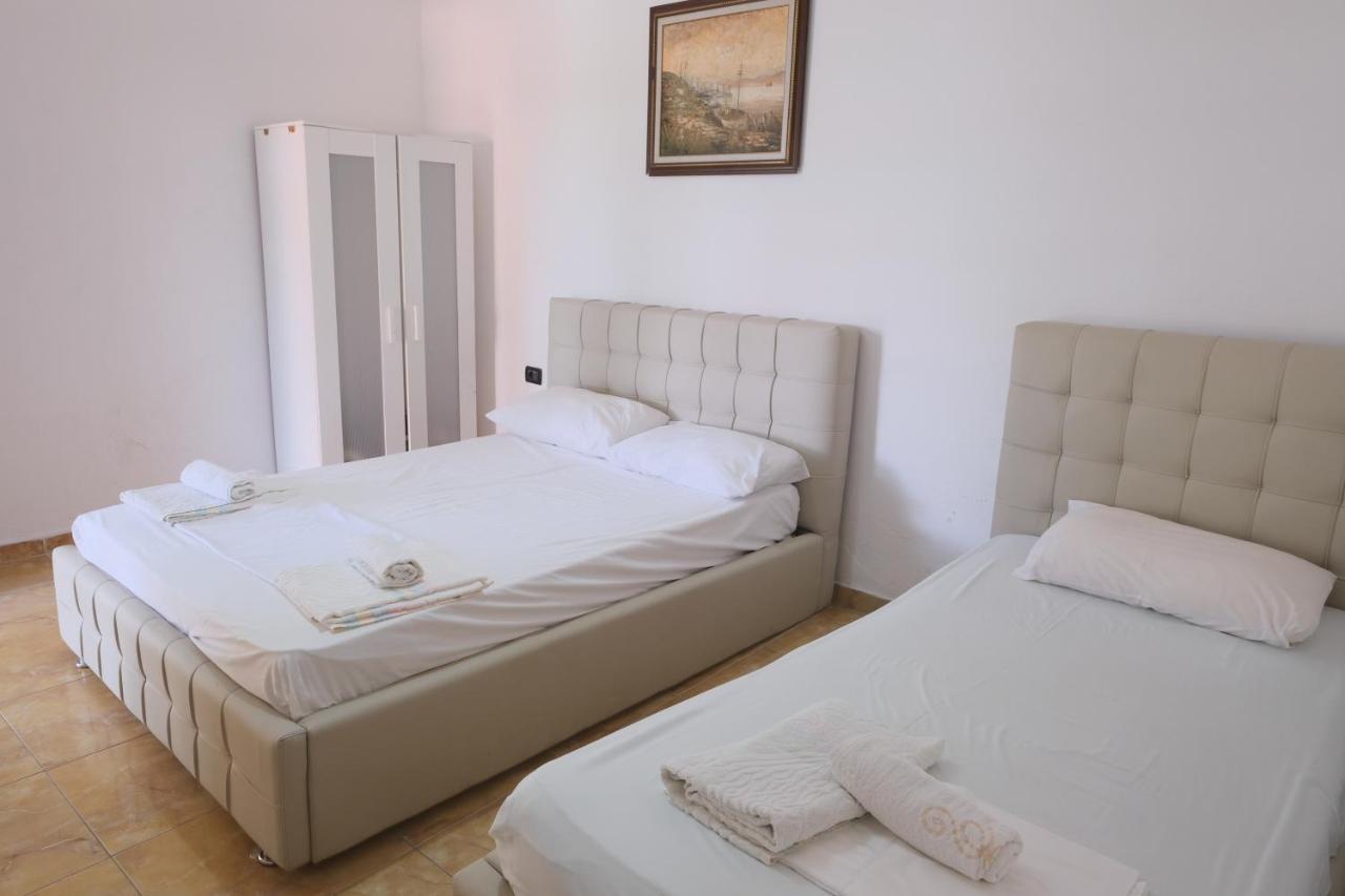 Mehilli Hotel Dhërmi Exteriér fotografie