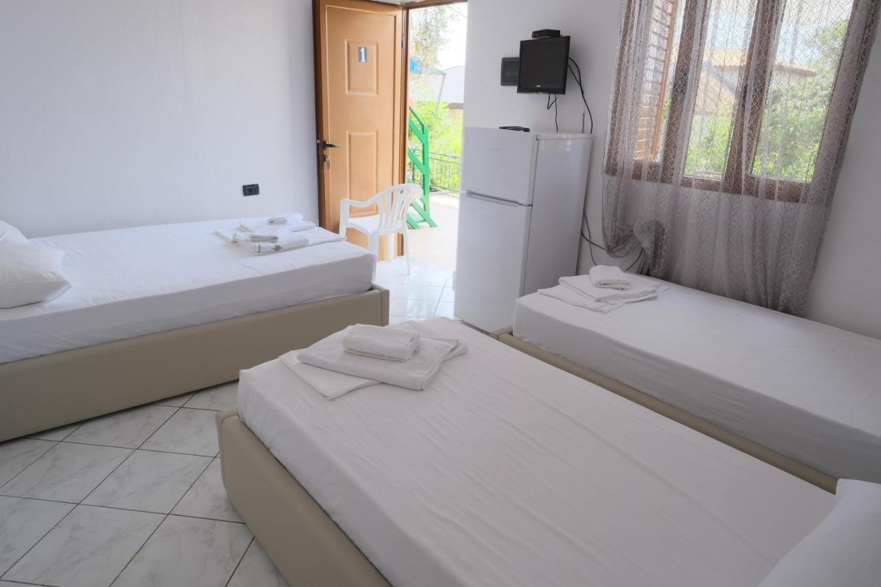 Mehilli Hotel Dhërmi Exteriér fotografie