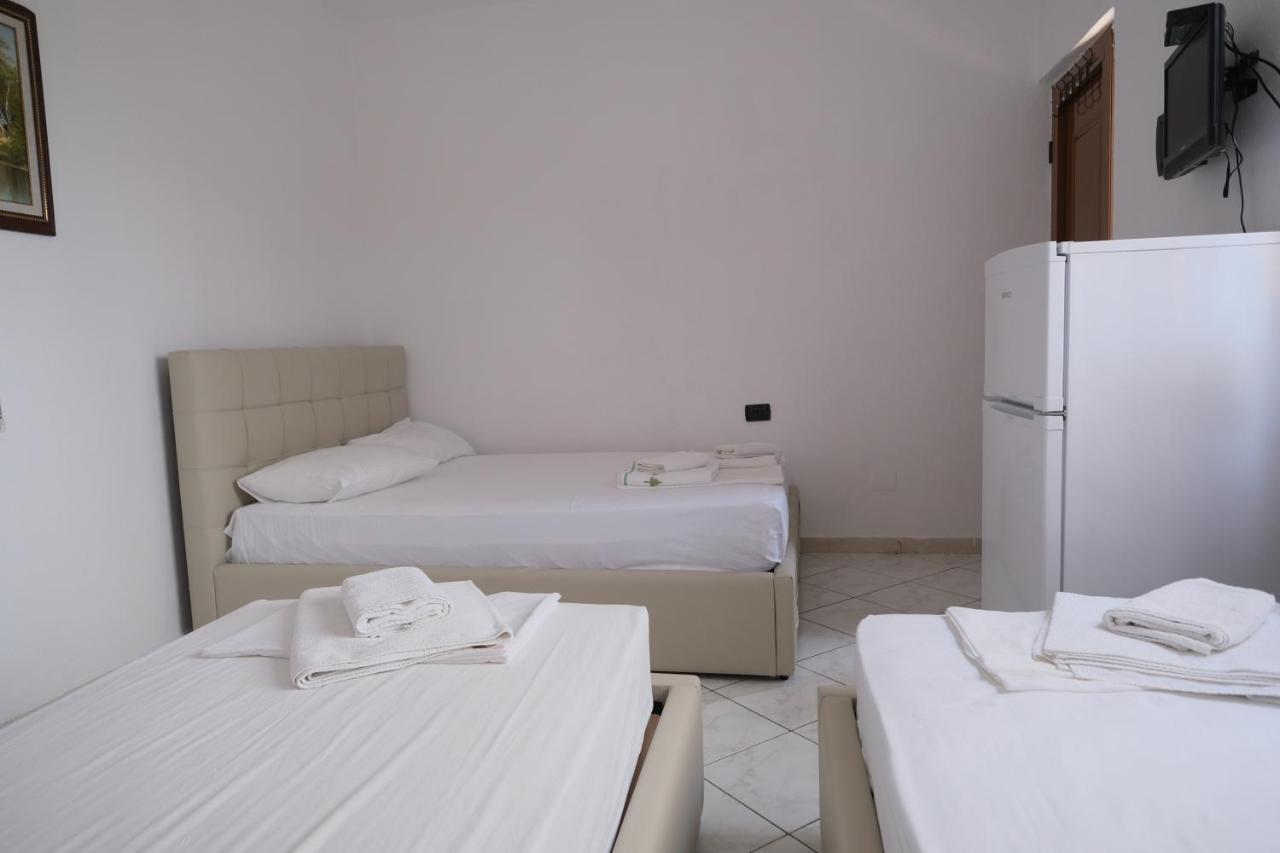Mehilli Hotel Dhërmi Exteriér fotografie