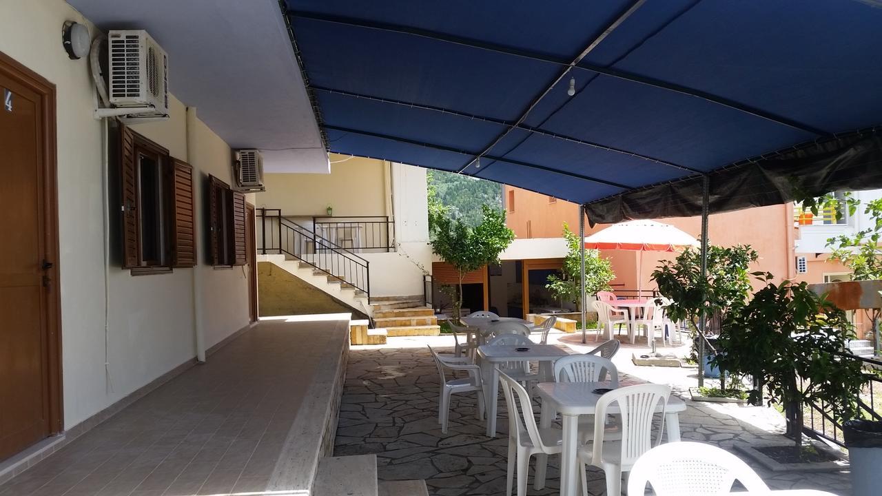 Mehilli Hotel Dhërmi Exteriér fotografie